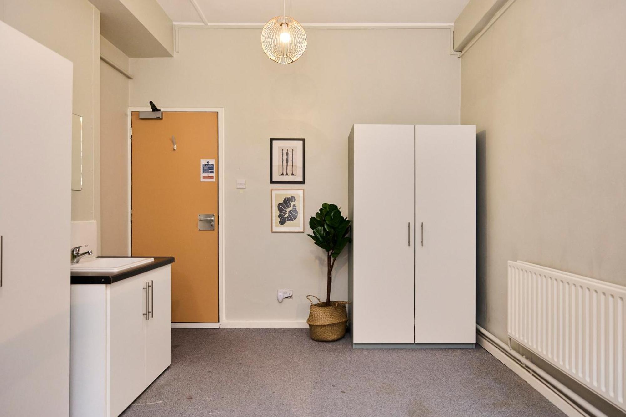 Louise House Hostel London Exterior photo