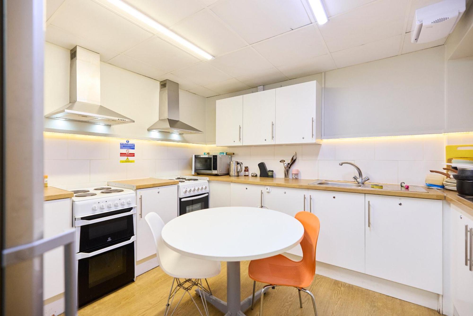 Louise House Hostel London Exterior photo
